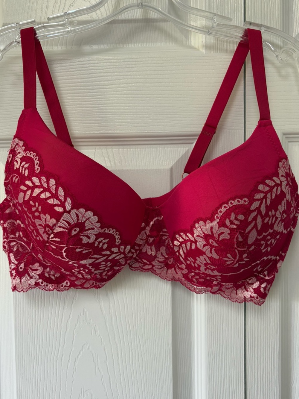 Women’s Red Lace Push-Up Bra Size 38D